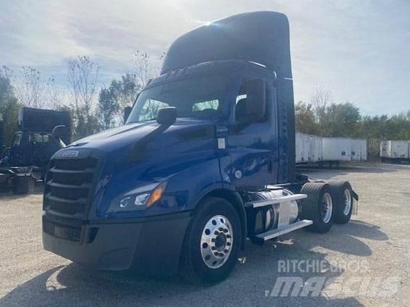Freightliner CASCADIA 116 Vetopöytäautot