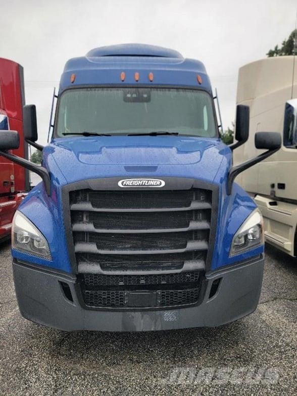 Freightliner CASCADIA 116 Vetopöytäautot