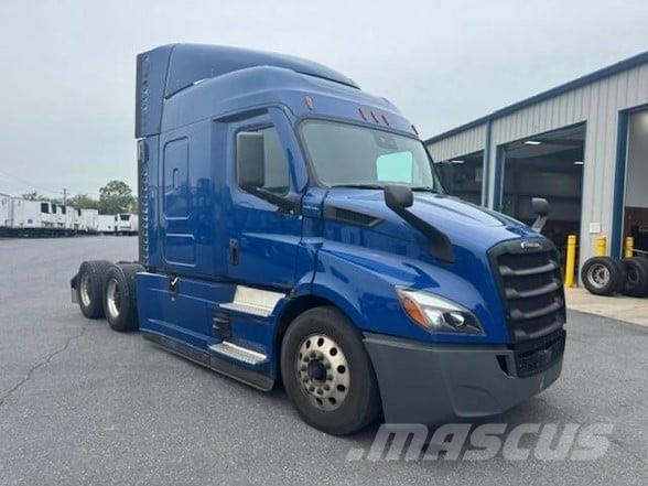 Freightliner CASCADIA 116 Vetopöytäautot