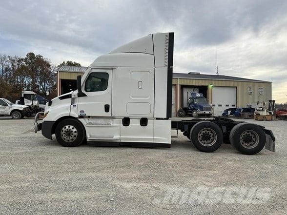 Freightliner CASCADIA 116 Vetopöytäautot