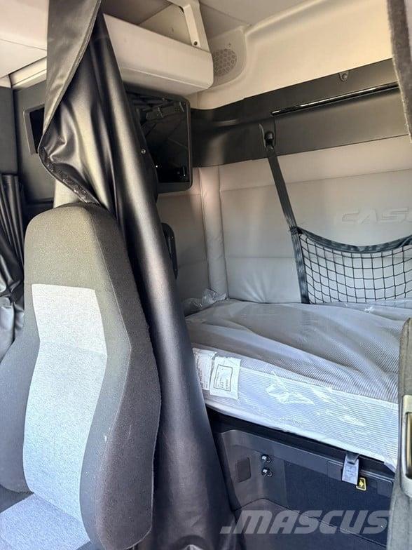 Freightliner CASCADIA 116 Vetopöytäautot