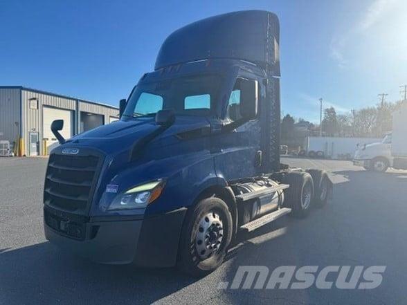 Freightliner CASCADIA 116 Vetopöytäautot