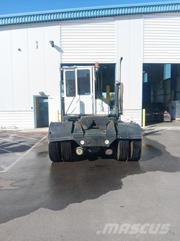 Kalmar OTTAWA 4X2 OFF-ROAD Terminaalitraktorit