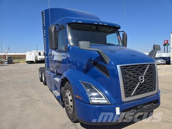 Volvo VNR64T640 Vetopöytäautot