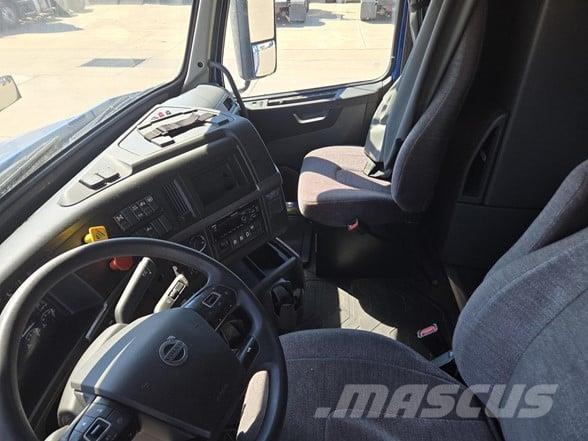 Volvo VNR64T640 Vetopöytäautot