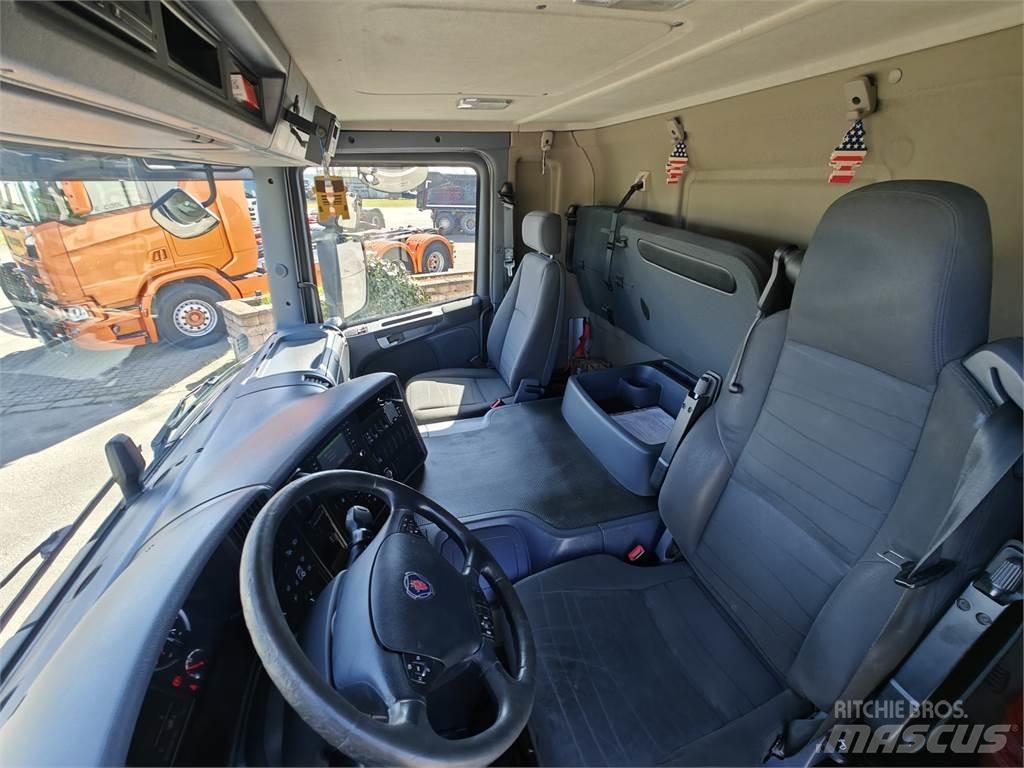 Scania P280 Umpikorikuorma-autot