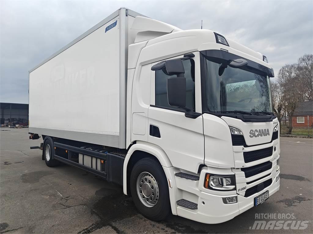 Scania P280 Umpikorikuorma-autot