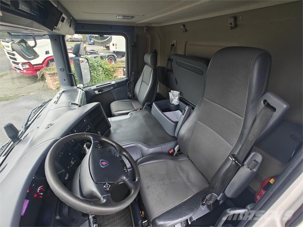 Scania P320 Kylmä-/Lämpökori kuorma-autot