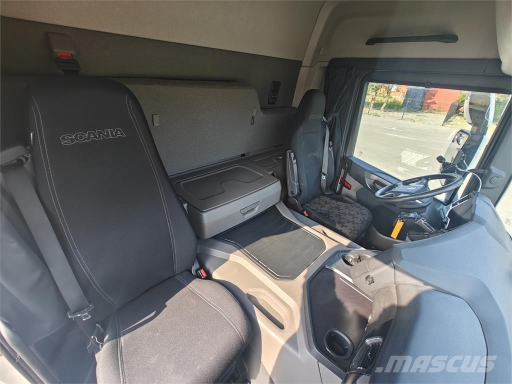 Scania P450 Koukkulava kuorma-autot