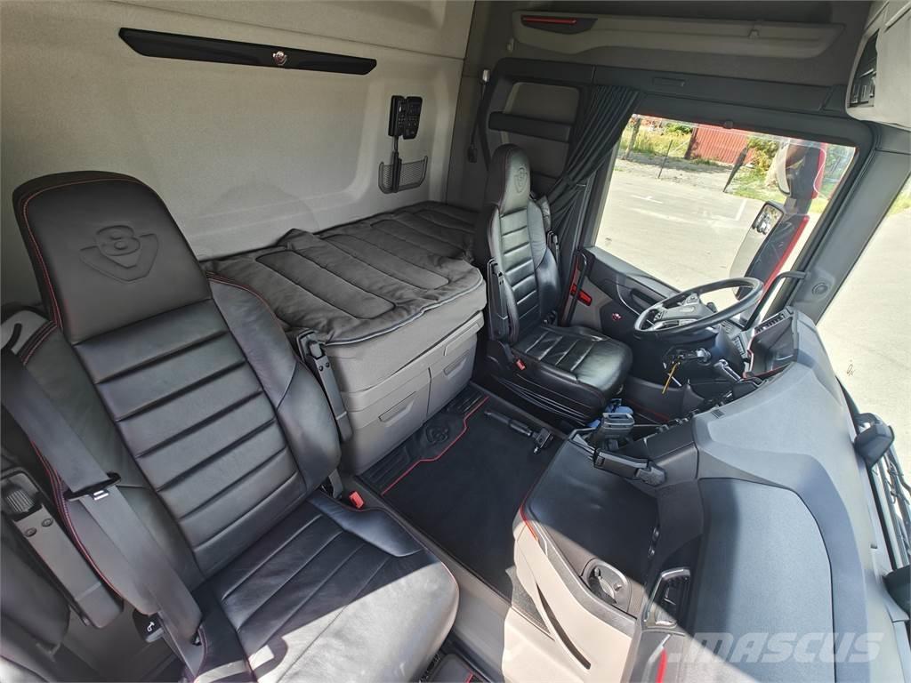 Scania R580 Vetopöytäautot