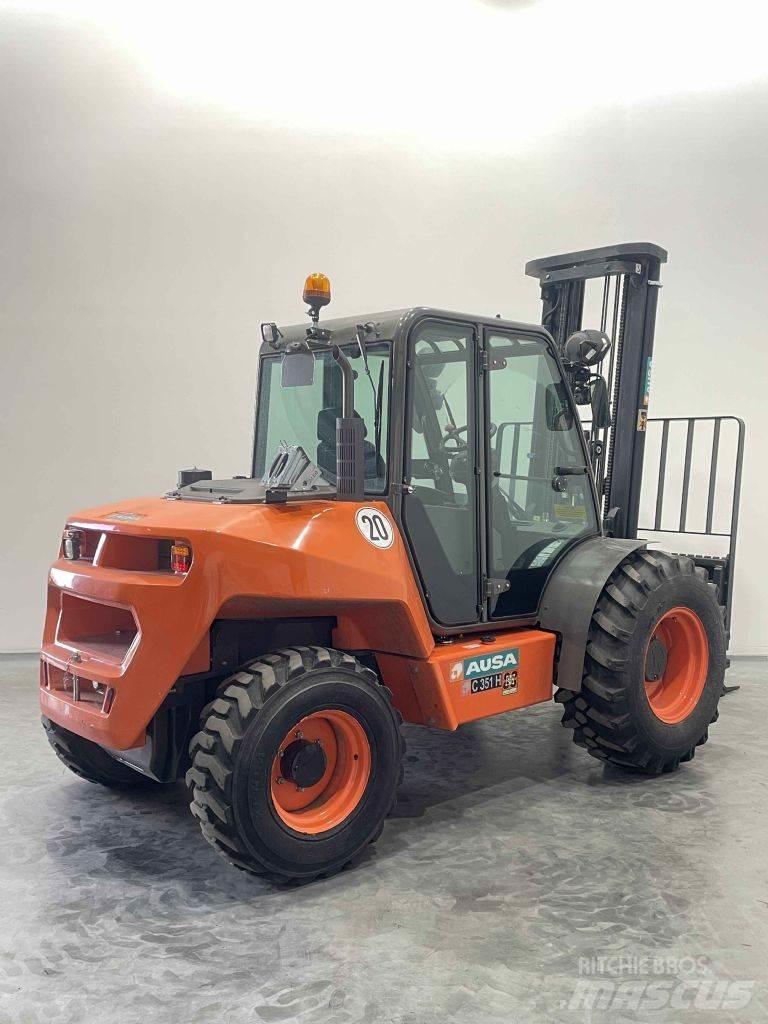 Ausa C351HX4 Maastotrukit