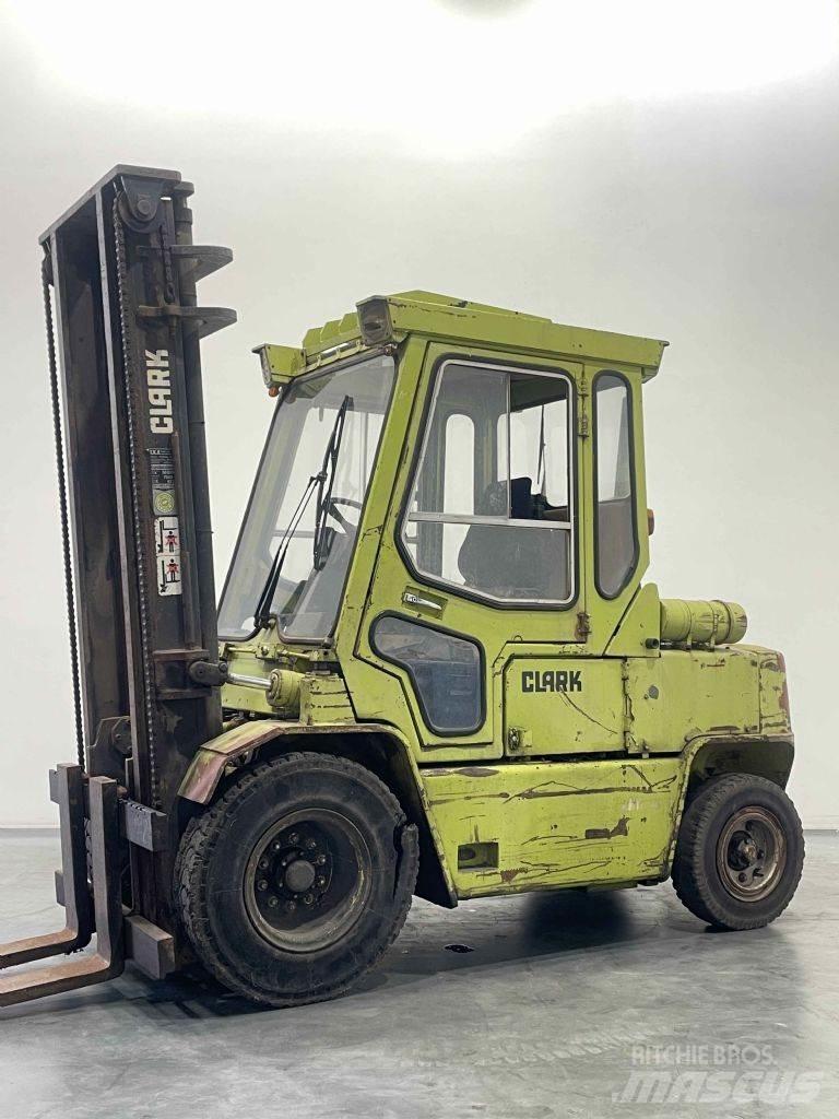 Clark C500-Y100PD Dieseltrukit