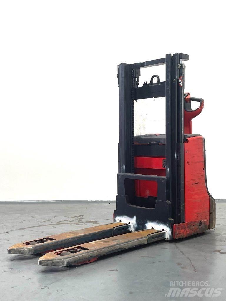 Linde D06-1160 Käyden ajettavat pinoamistrukit
