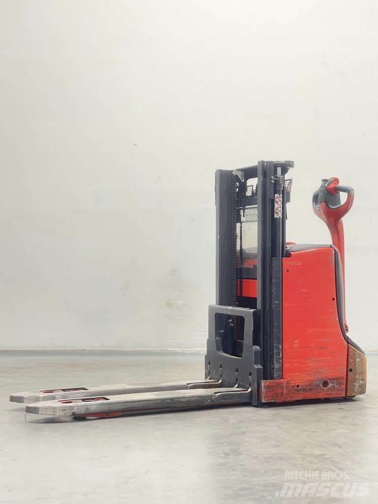 Linde D08-1160 Käyden ajettavat pinoamistrukit