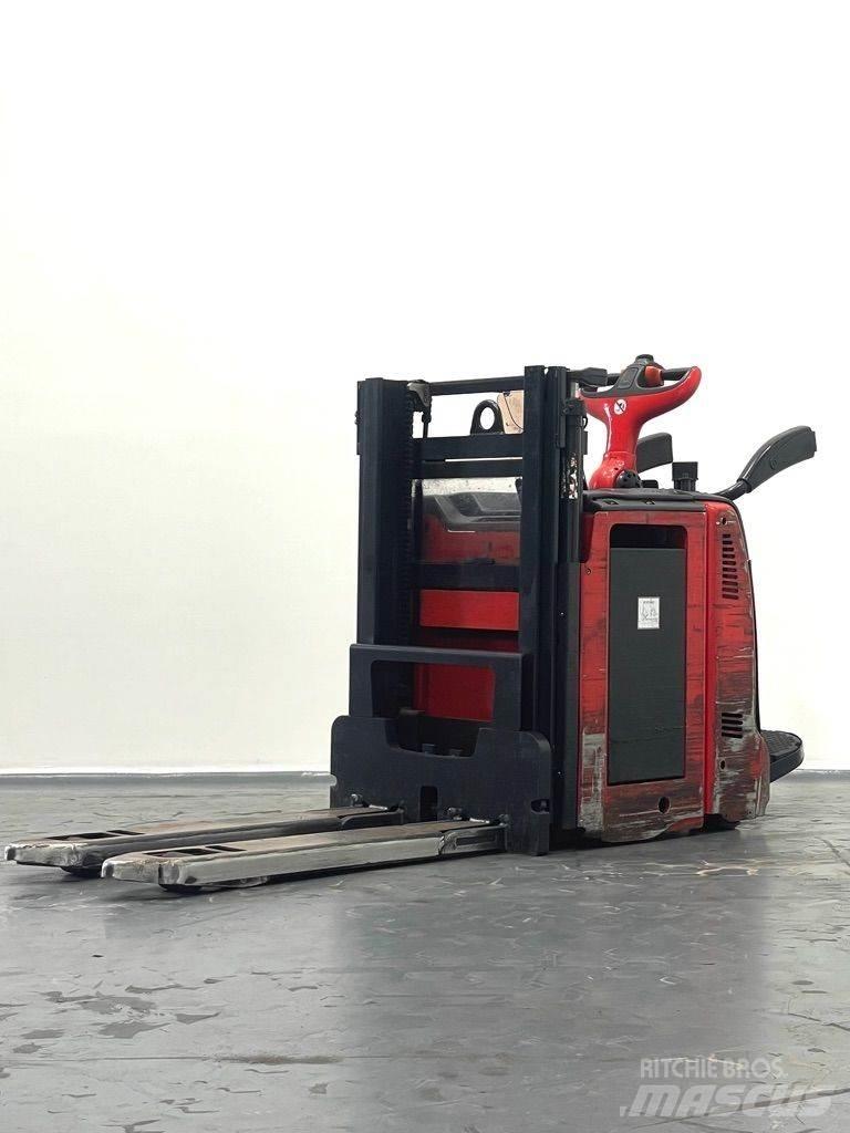 Linde D12AP-133 Käyden ajettavat pinoamistrukit