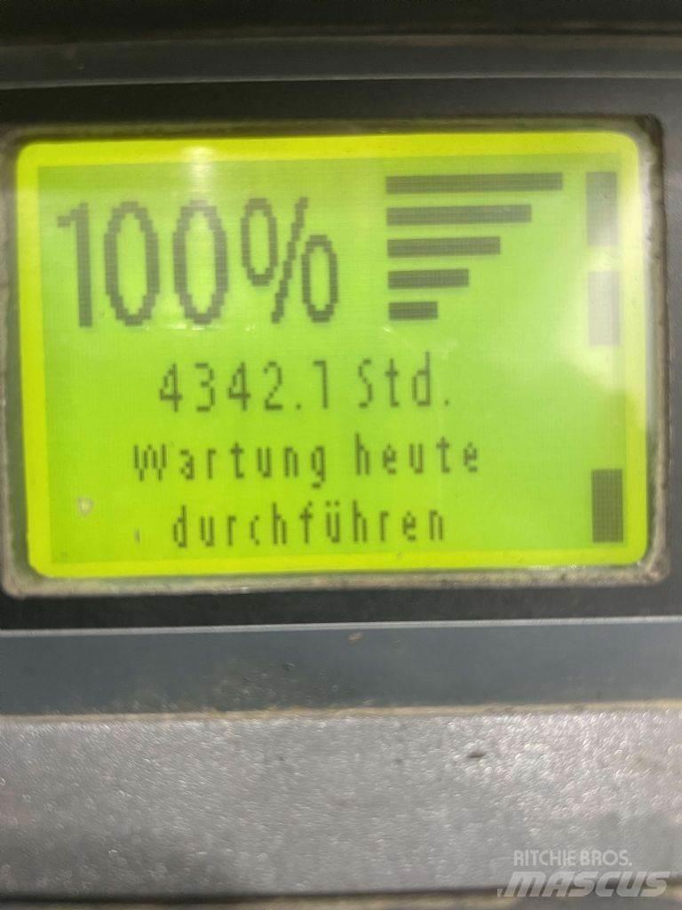 Linde D12AP-133 Käyden ajettavat pinoamistrukit