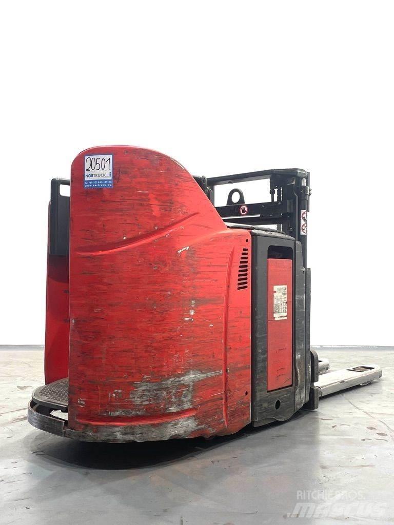 Linde D12HPSP-133 Käyden ajettavat pinoamistrukit