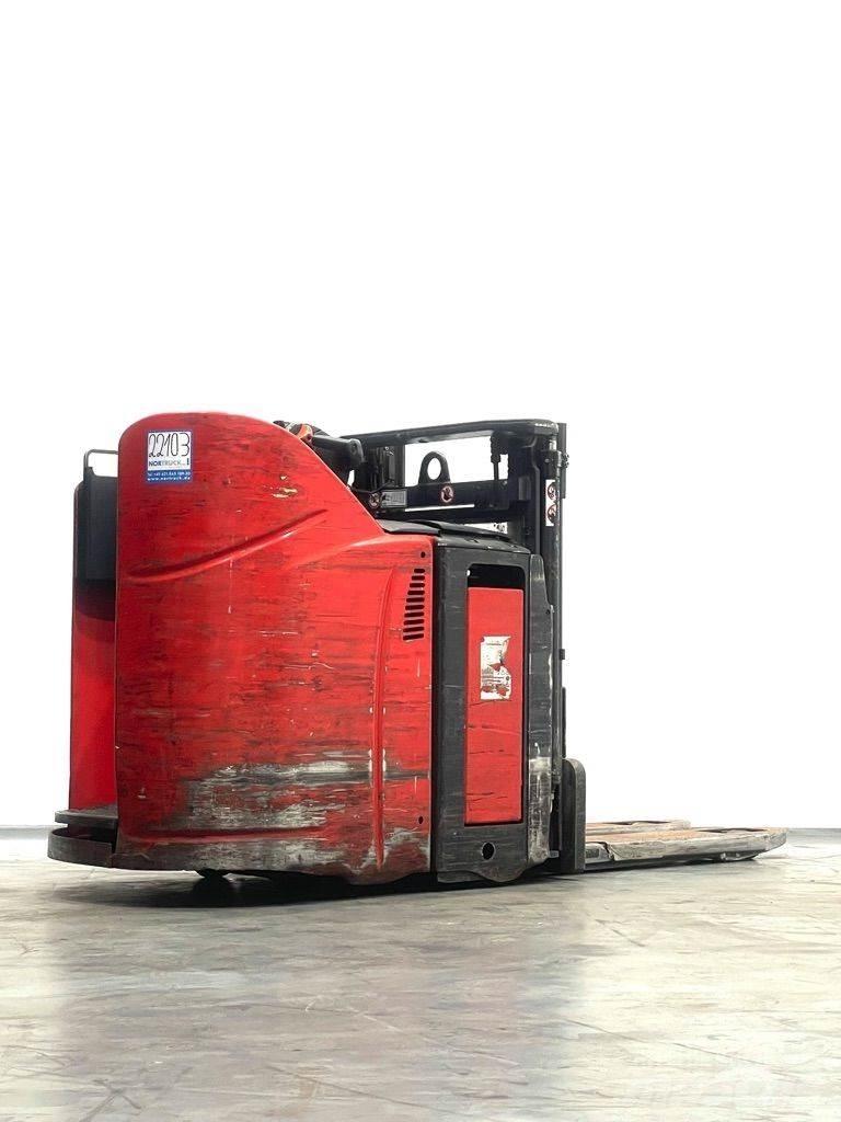 Linde D12HPSP-133 Käyden ajettavat pinoamistrukit