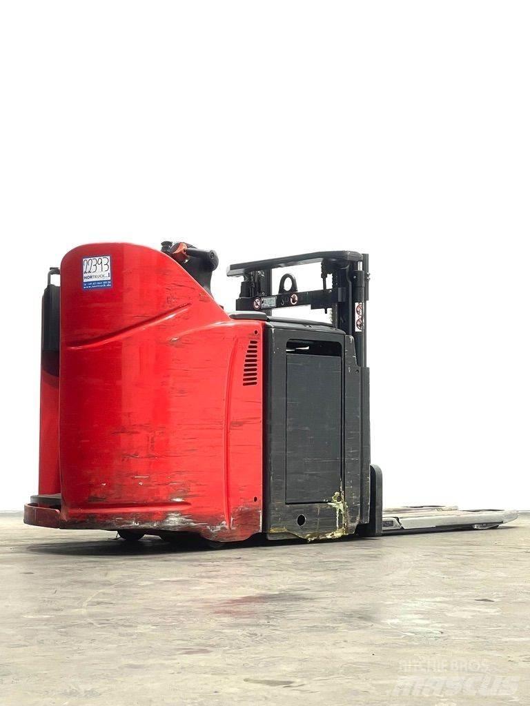 Linde D12HPSP-133 Käyden ajettavat pinoamistrukit