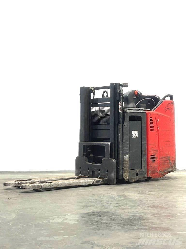 Linde D12HPSP-133 Käyden ajettavat pinoamistrukit