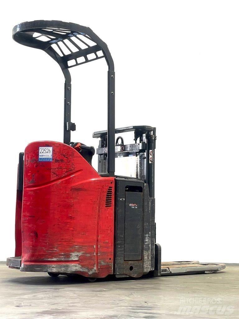 Linde D12HPSP-133 Käyden ajettavat pinoamistrukit