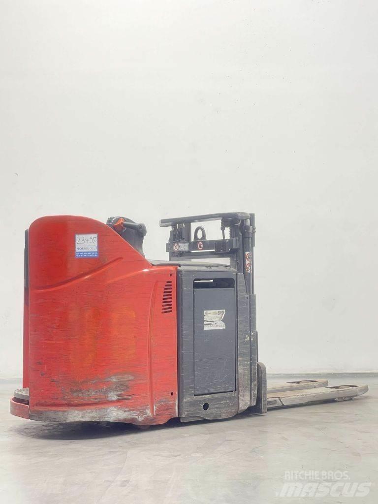 Linde D12HPSP-133 Käyden ajettavat pinoamistrukit