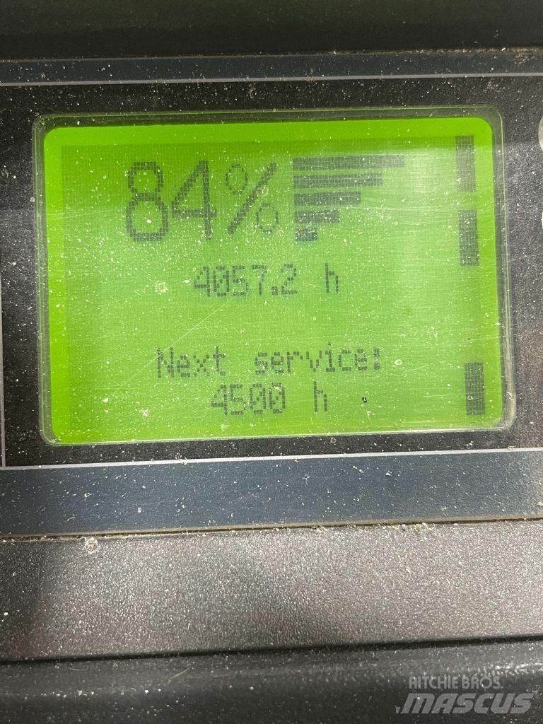 Linde D12HPSP-133 Käyden ajettavat pinoamistrukit