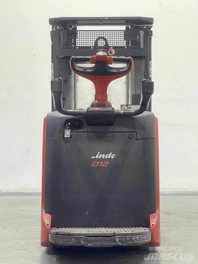 Linde D12LAP-133 Käyden ajettavat pinoamistrukit