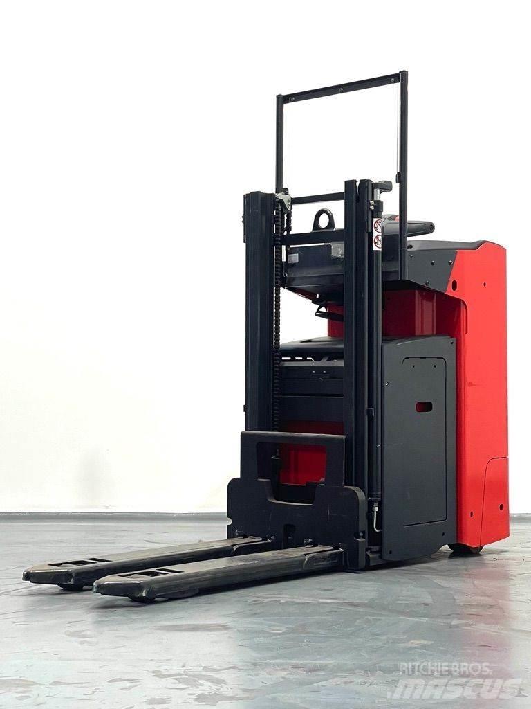 Linde D12SF-1164 Käyden ajettavat pinoamistrukit