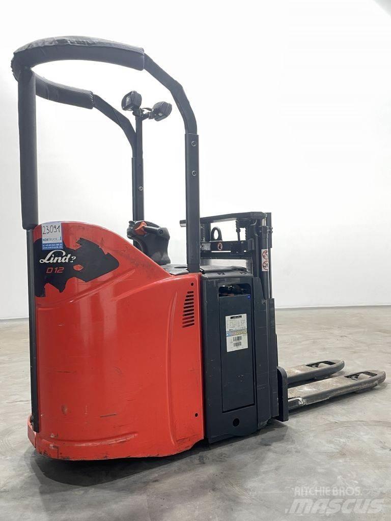 Linde D12SP-133 Käyden ajettavat pinoamistrukit