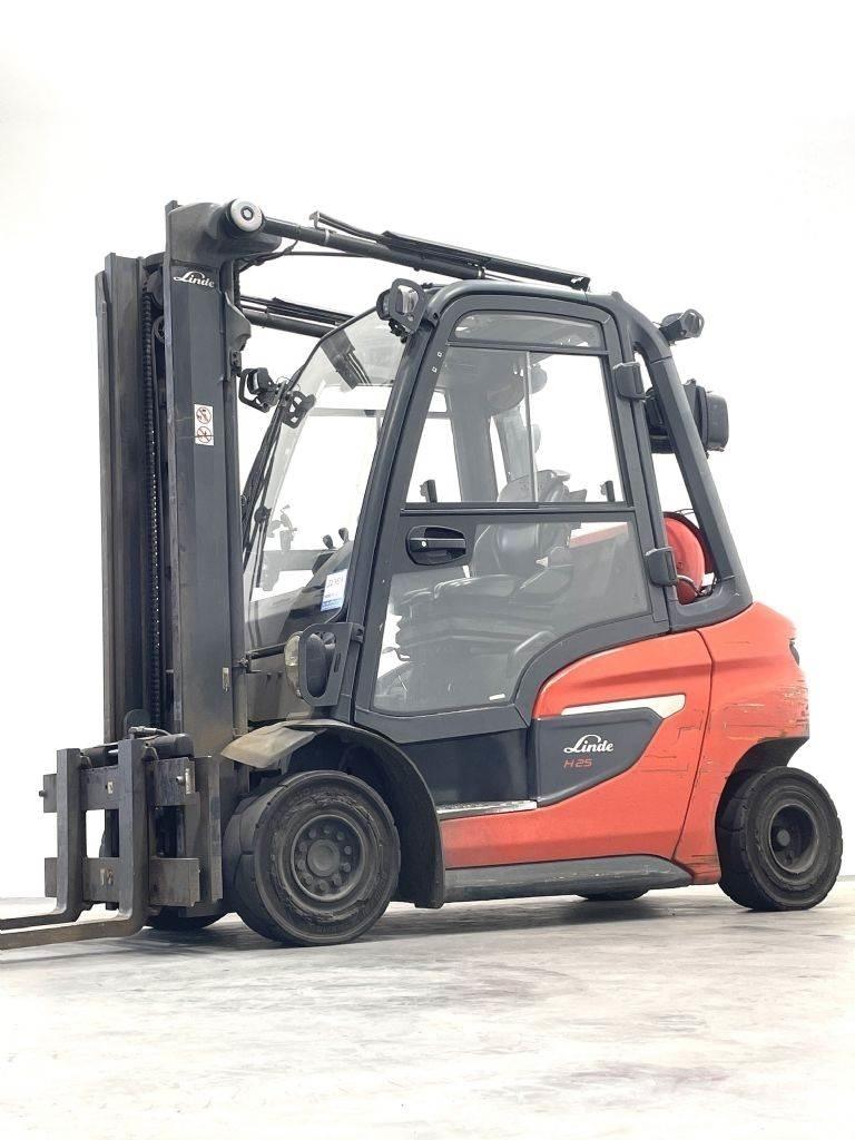 Linde H25T-01-1202 Nestekaasutrukit
