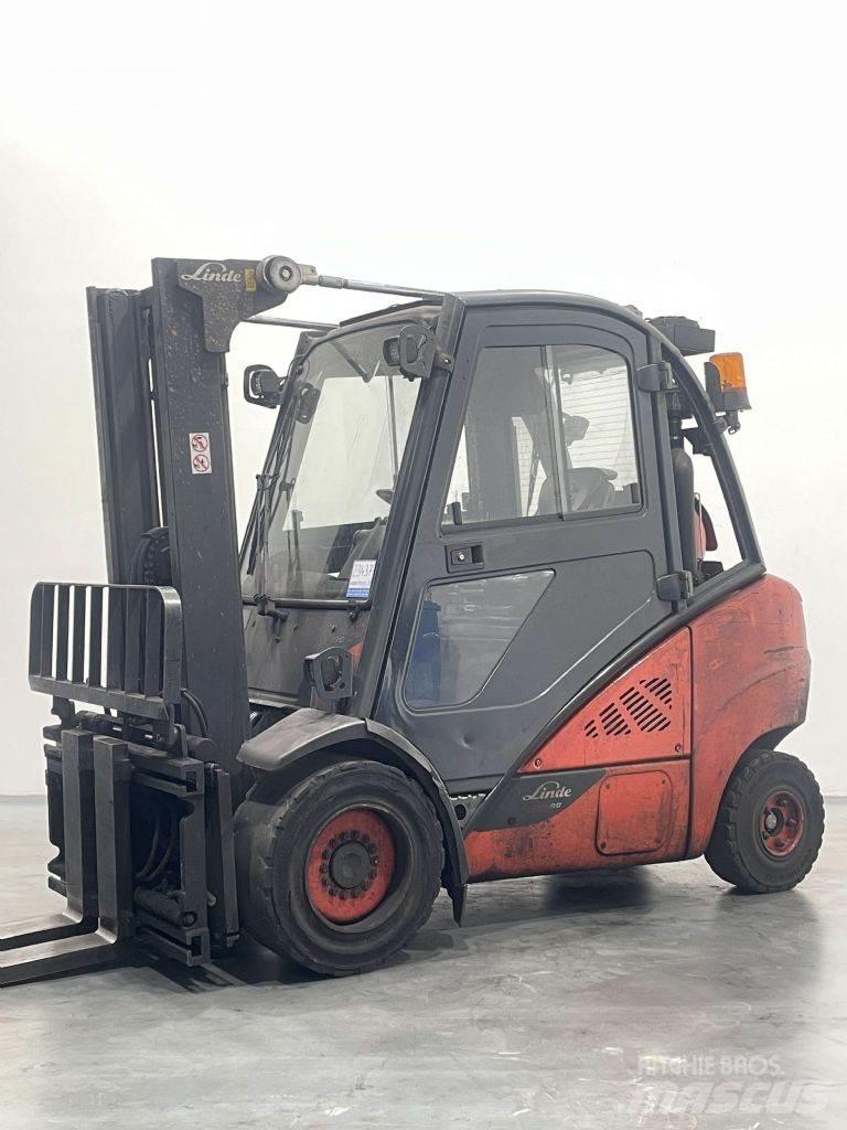 Linde H30T-02-393 Nestekaasutrukit