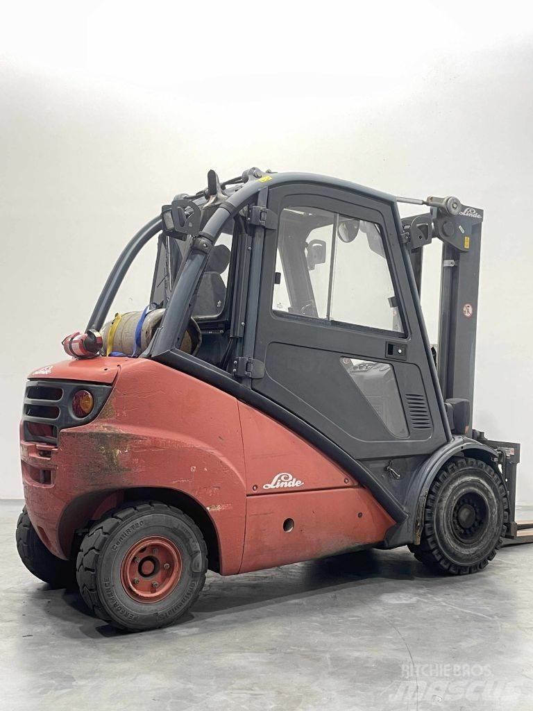 Linde H30T-393 Nestekaasutrukit