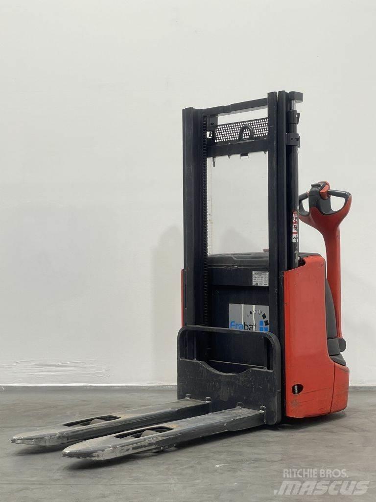 Linde L10 Käyden ajettavat pinoamistrukit