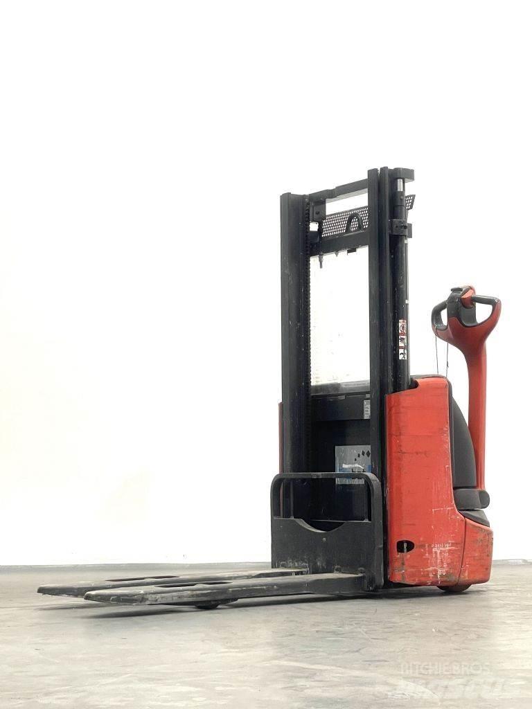 Linde L10 Käyden ajettavat pinoamistrukit