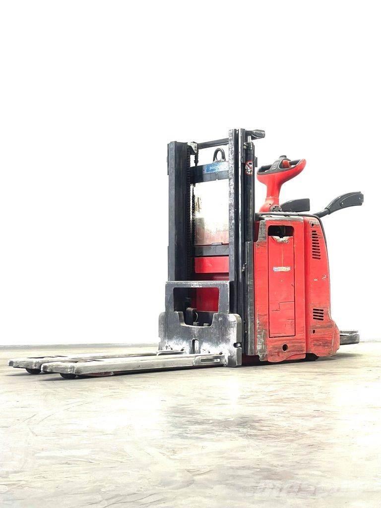 Linde L12LAP-133 Käyden ajettavat pinoamistrukit
