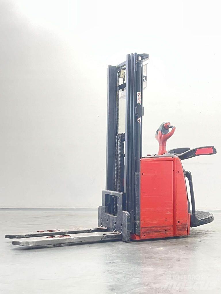 Linde L14AP-1173 Käyden ajettavat pinoamistrukit
