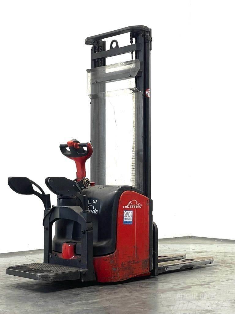 Linde L14AP-372 Käyden ajettavat pinoamistrukit