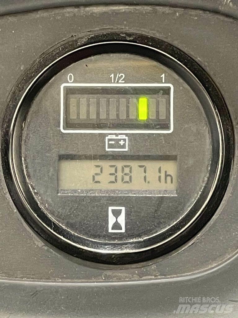 Linde L14AP-372 Käyden ajettavat pinoamistrukit