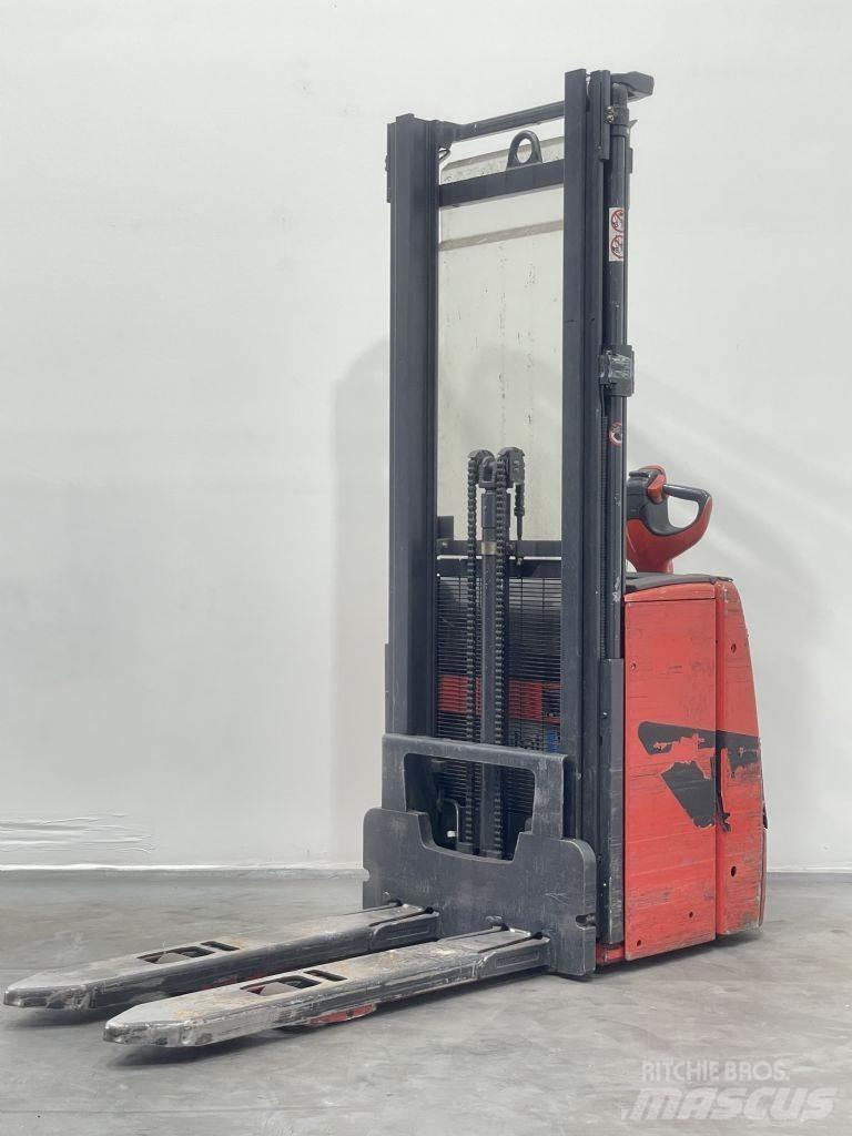 Linde L16 Käyden ajettavat pinoamistrukit