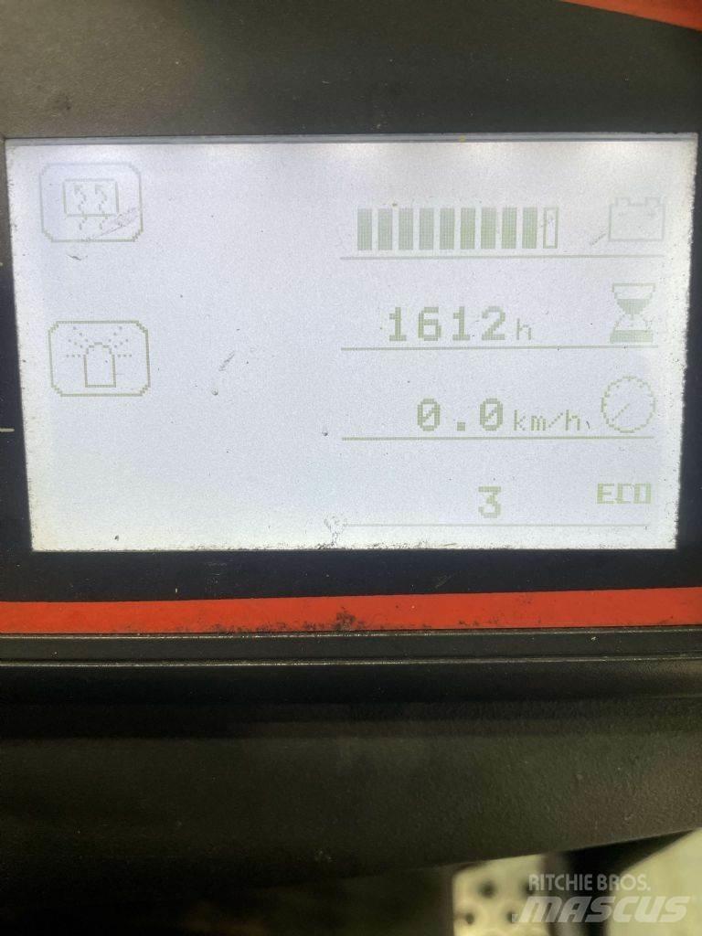 Linde P80-1191 Vetotrukit