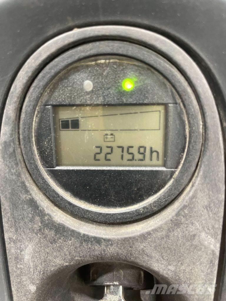Linde T16-1152 Lavansiirtotrukit
