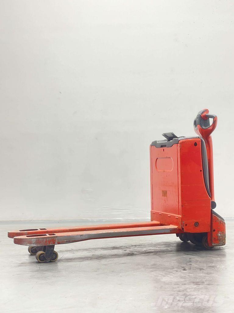Linde T16-1152 Lavansiirtotrukit