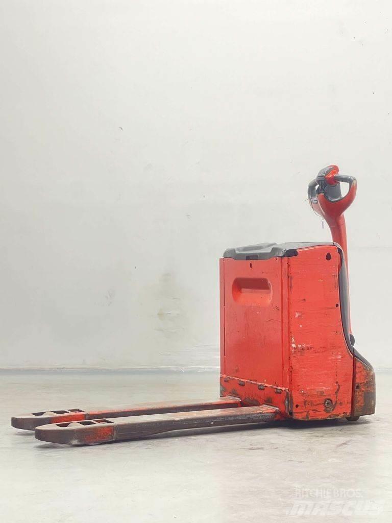 Linde T18-1152 Lavansiirtotrukit