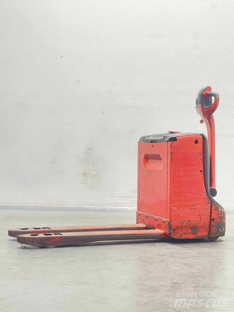 Linde T18-1152 Lavansiirtotrukit