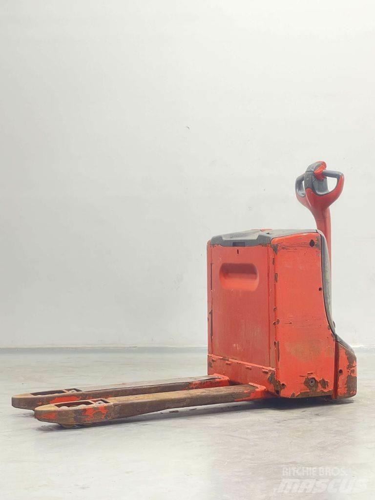Linde T20-1152 Lavansiirtotrukit