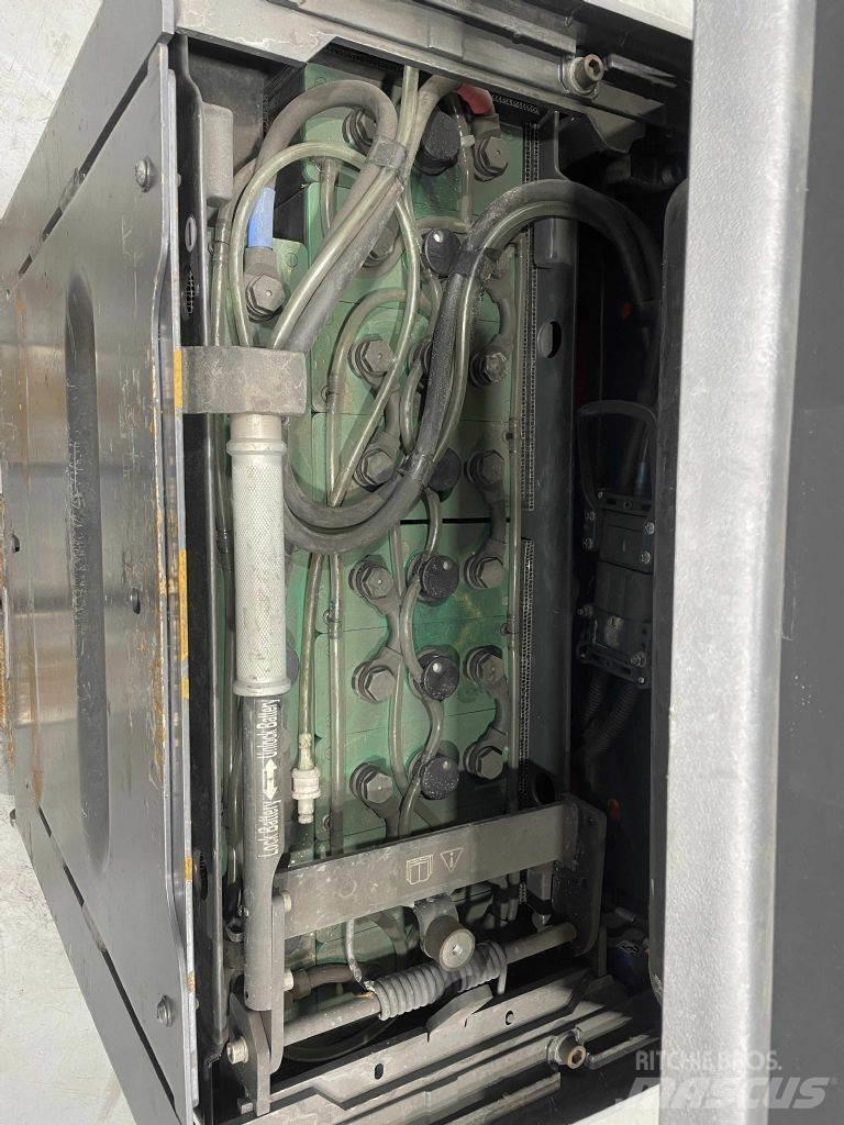 Linde T20R-1154 Lavansiirtotrukit