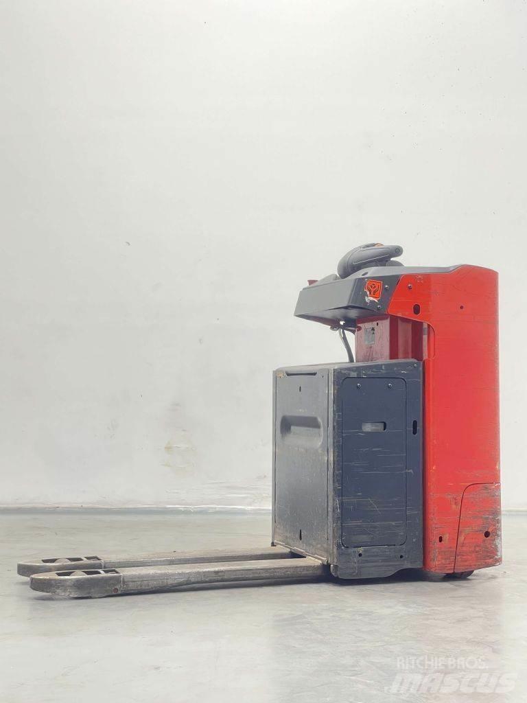 Linde T20SF-1154 Lavansiirtotrukit