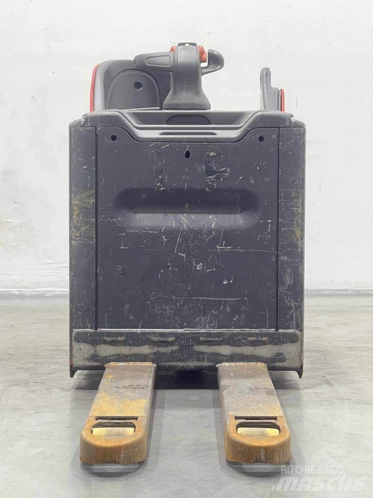 Linde T20SP-131 Lavansiirtotrukit