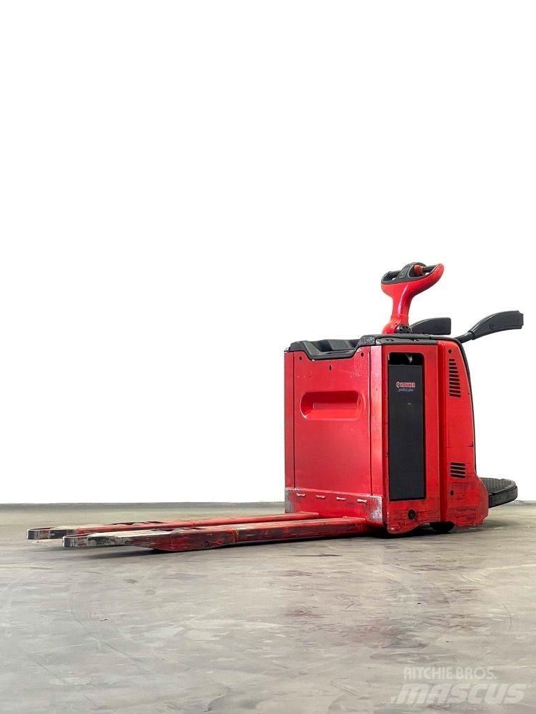 Linde T30AP-131 Lavansiirtotrukit